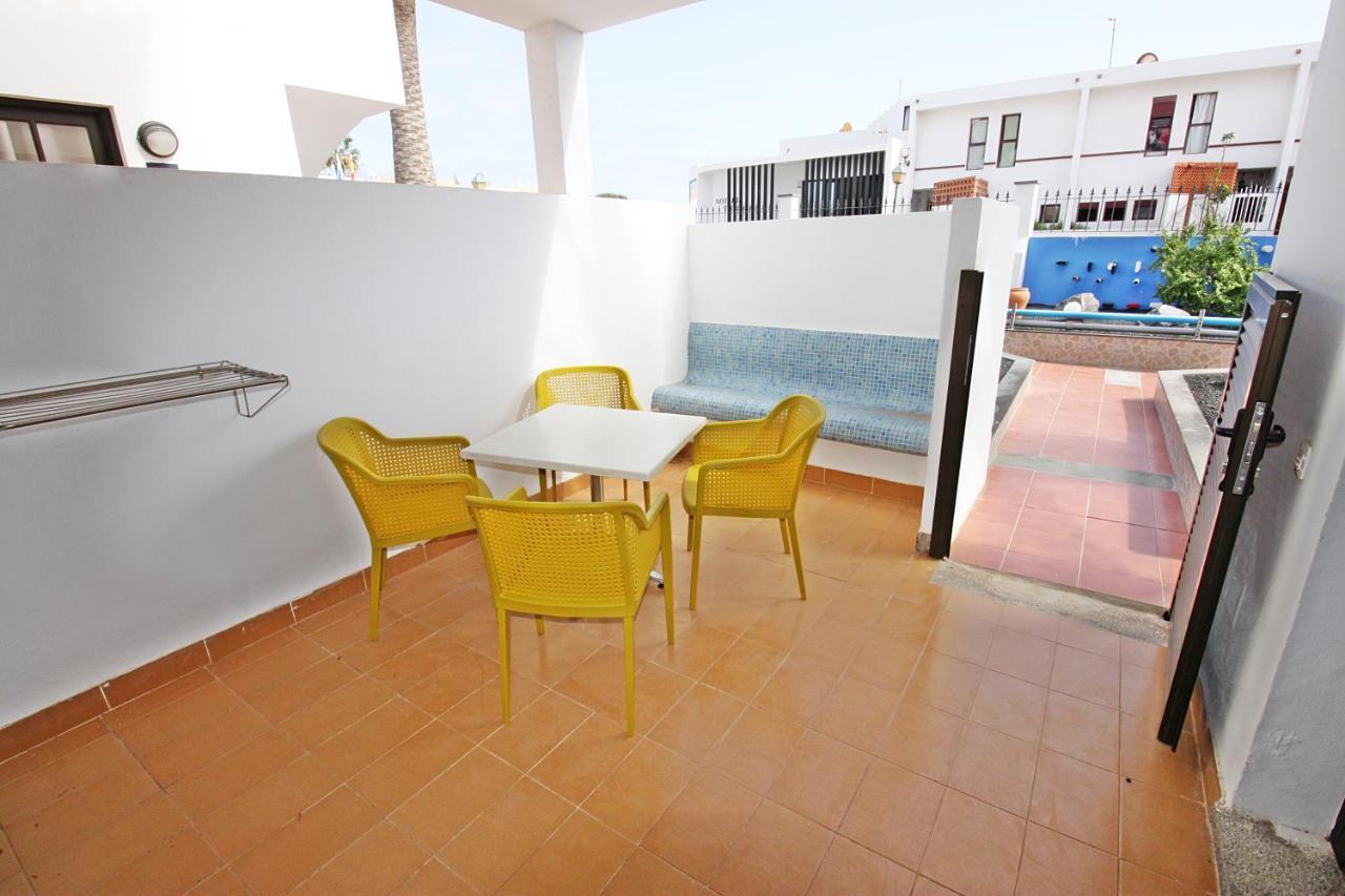 Apartamento Villa Florida Caleta 科斯塔卡莱塔 外观 照片