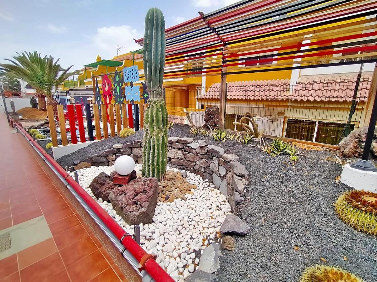 Apartamento Villa Florida Caleta 科斯塔卡莱塔 外观 照片